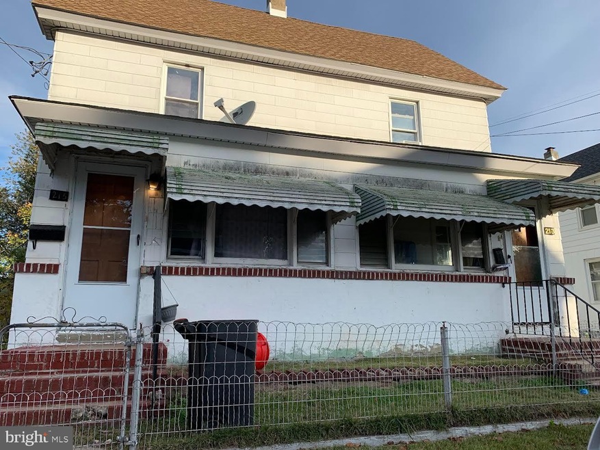 213 215 W Washington St, Paulsboro, NJ 08066 - photo 1