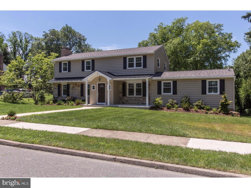 4 Kenny Cir, Broomall, PA 19008 - photo 1