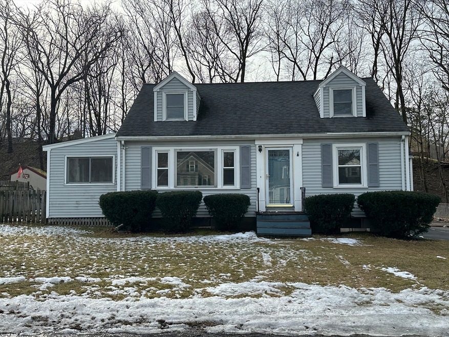 21 Mayflower Rd, Woburn, MA 01801 - photo 1