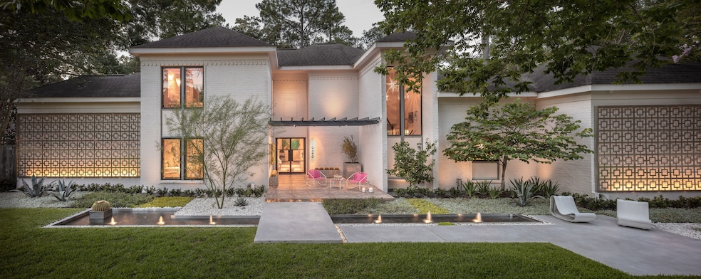 11926 Winwood Ln, Houston, TX 77024 - photo 1