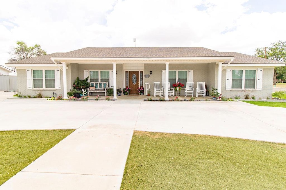 Pending $399,900