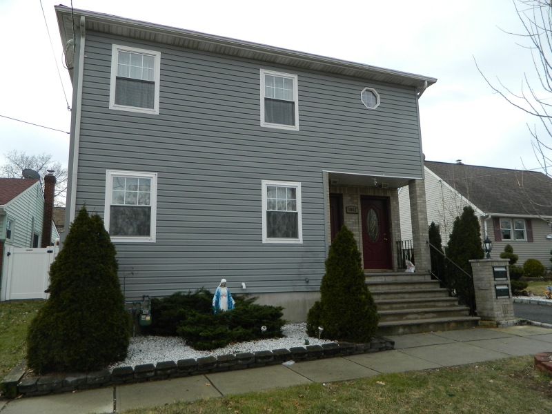 1012 Clinton St, Linden, NJ 07036 - photo 1