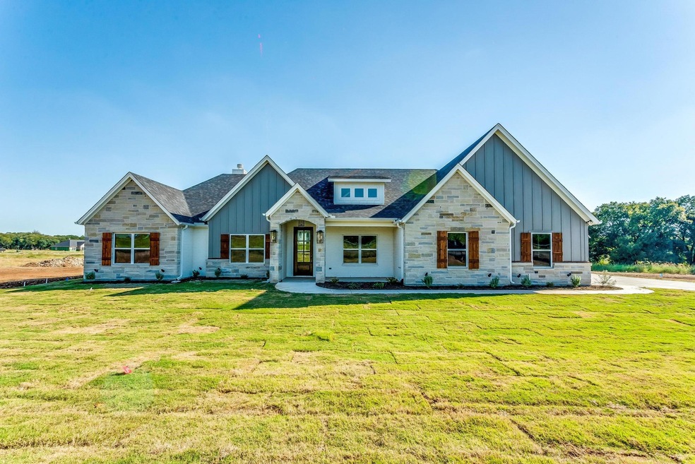 169 Cartwright Rd, Weatherford, TX 76087 - photo 1