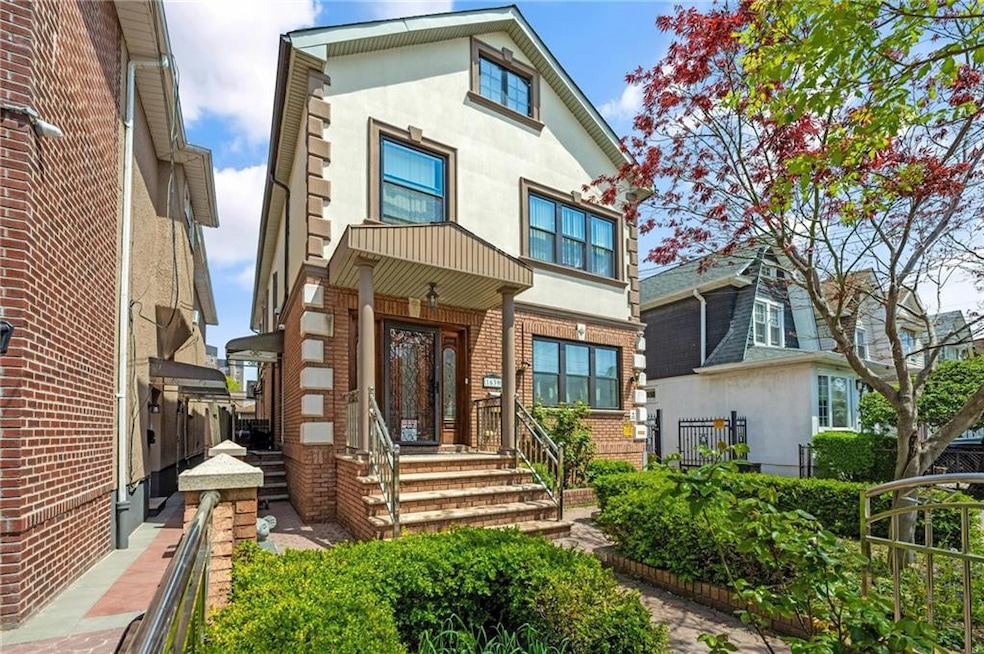 Sold $1,400,000 • Co-Listing Agent