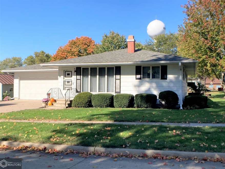 212 W 2nd St, Wayland, IA 52654 - photo 1