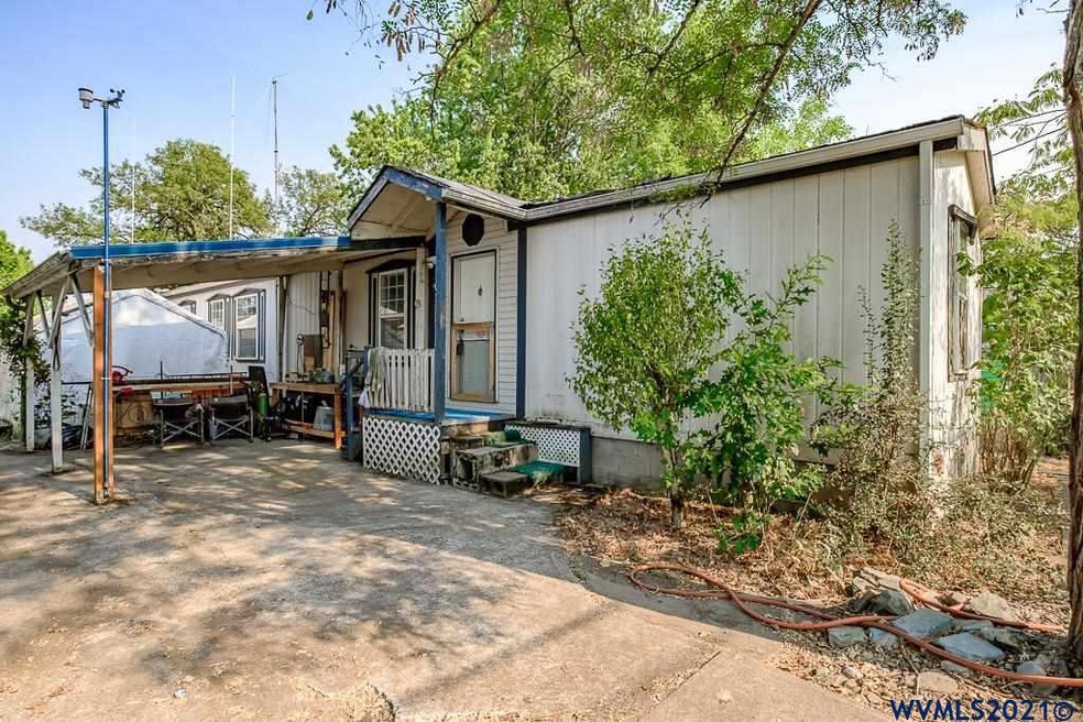 1329 Elm St SW, Albany, OR 97321 - photo 1