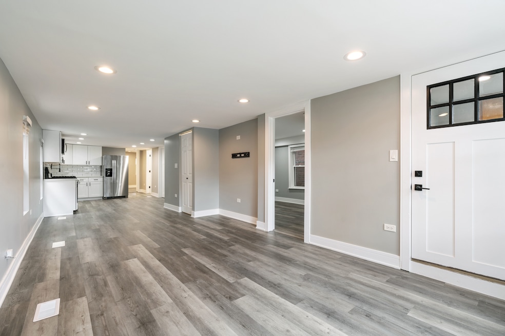 4624 N Springfield Ave unit 1, Chicago, IL 60625 - photo 1