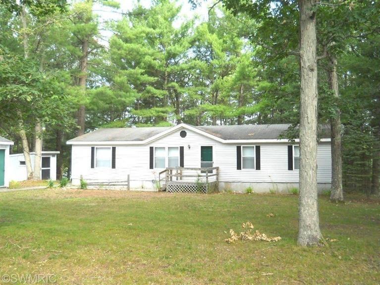 2530 W Wilmas Way, Baldwin, MI 49304 - photo 1