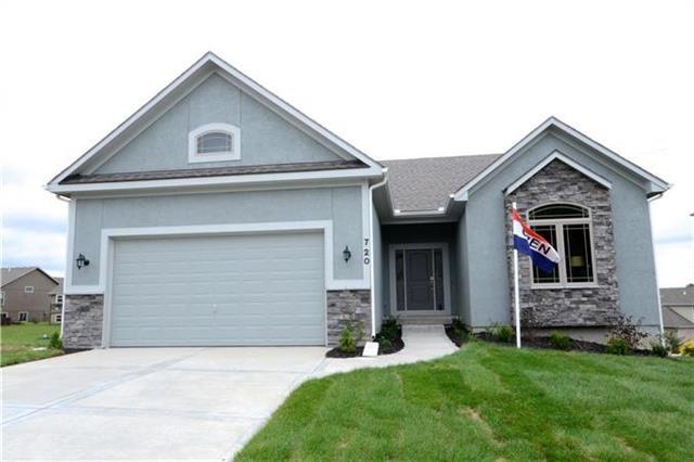 724 S Adams St, Raymore, MO 64083 - photo 1