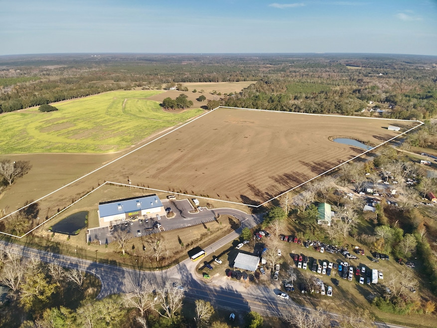 1413 Florida 79, Bonifay, FL 32425 - photo 1