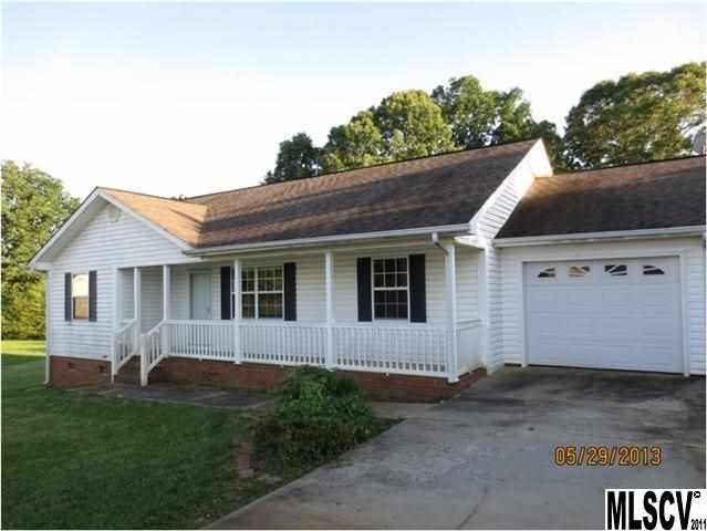 129 Wheatland Ln, Statesville, NC 28625 - photo 1