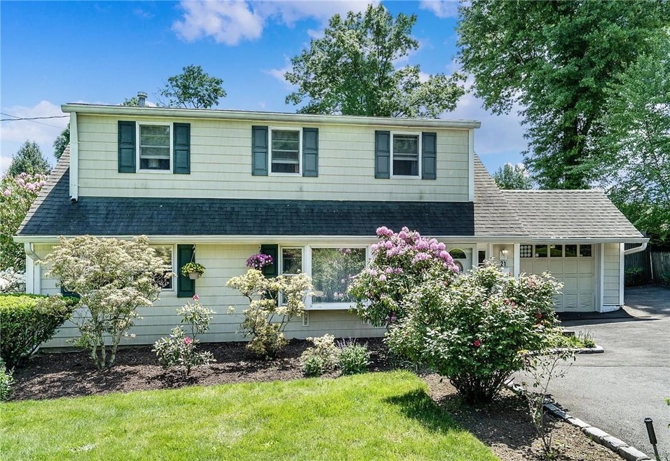 21 Wilton Rd, Rye Brook, NY 10573 - photo 1