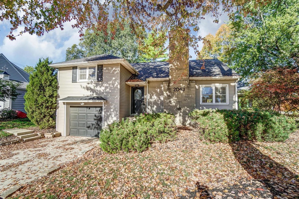 Welcome home to 2043 Edgemont Rd.