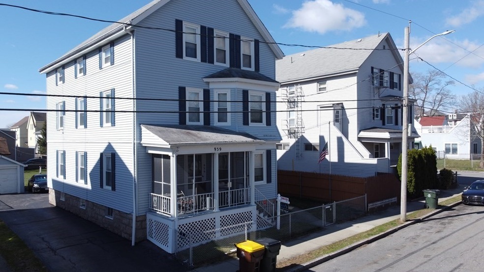 939 Maple St, Fall River, MA 02720 - photo 1