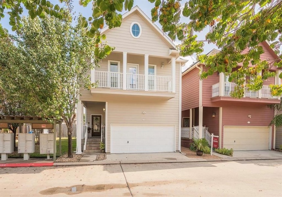 3310 Garden Crest Ln, Houston, TX 77018 - photo 1