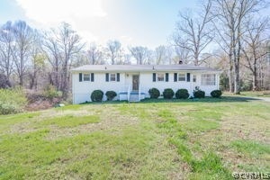 10709 Beaver Castle Rd, Hopewell, VA 23860 - photo 1