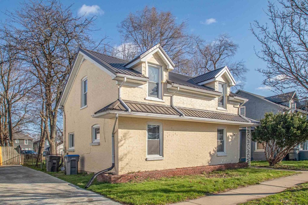 704 W Marion St, Elkhart, IN 46516 - photo 1