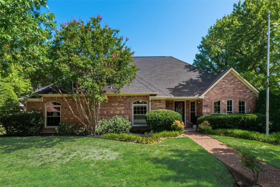Welcome home to 202 Fieldcrest Loop!