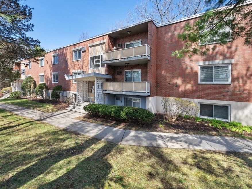 35 Jacqueline Rd unit C, Waltham, MA 02452 - photo 1
