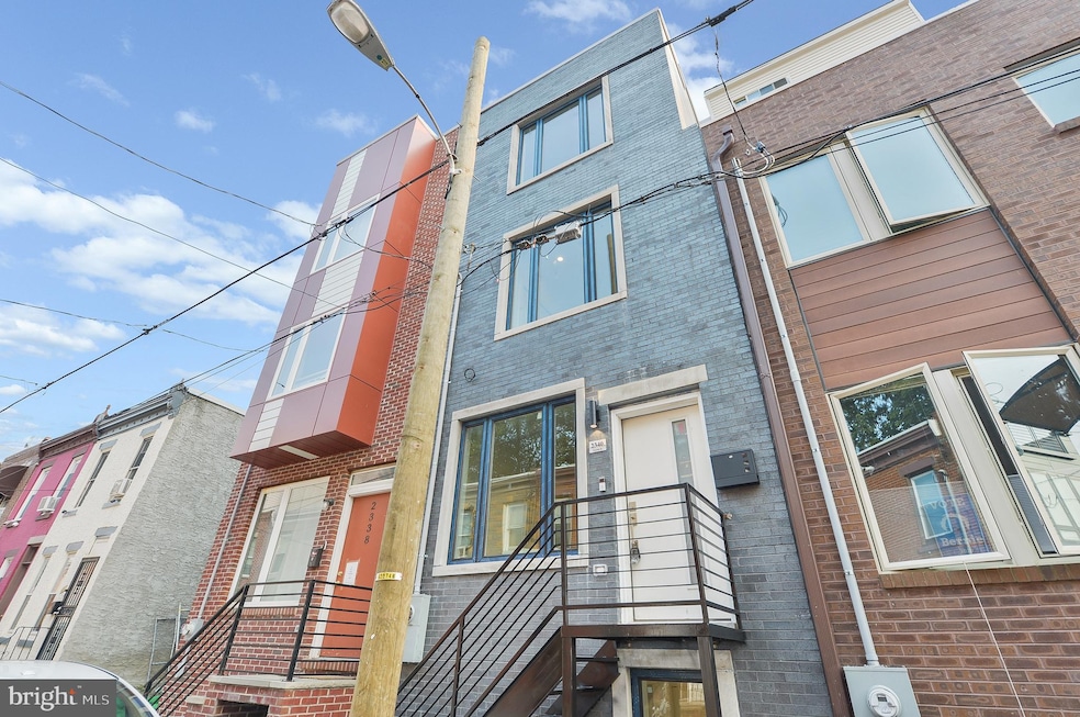 2340 Gerritt St, Philadelphia, PA 19146 - photo 1
