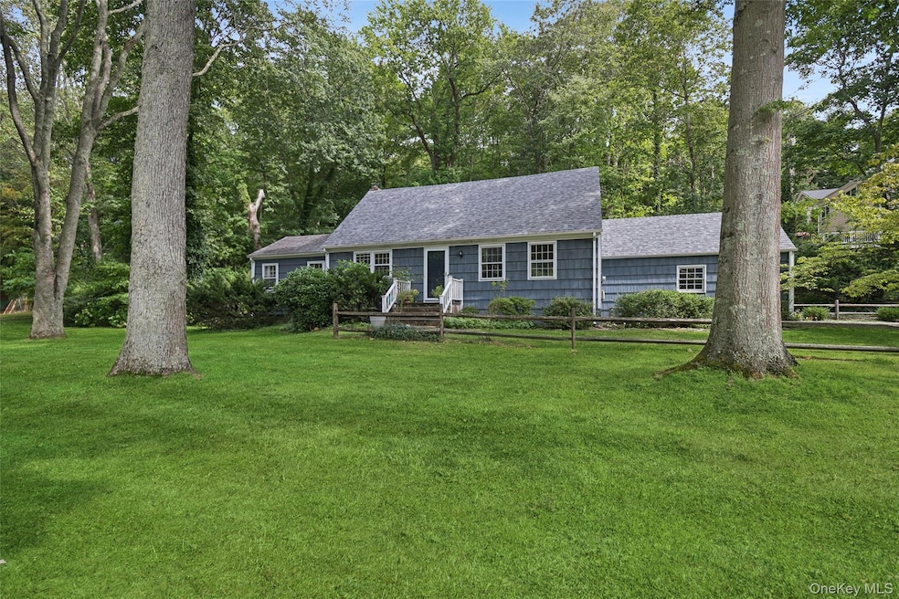 10 Goose Hill Rd, Cold Spring Harbor, NY 11724 - photo 1