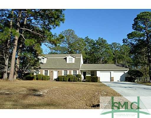 Exterior Front. Great home with new roof