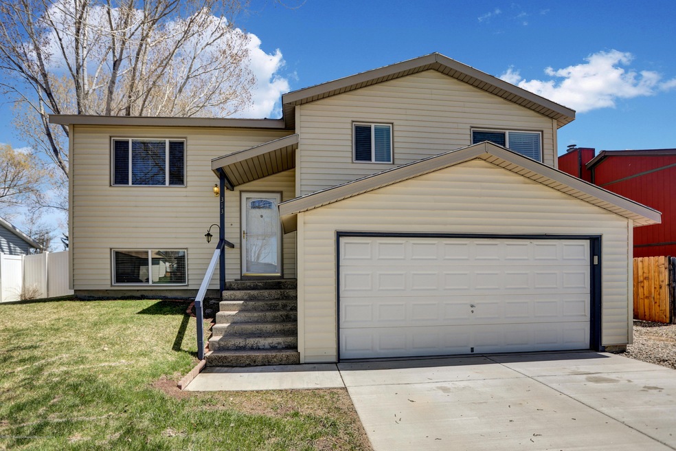 Front exterior1