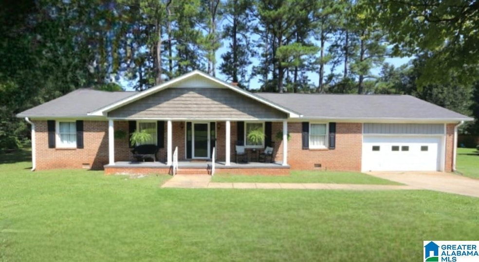1010 Tomahawk Dr, Talladega, AL 35160 - photo 1