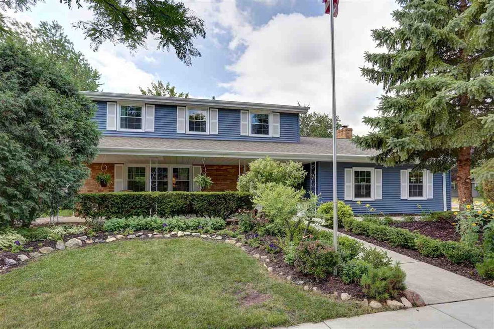 1711 W Marquette St, Appleton, WI 54914 - photo 1