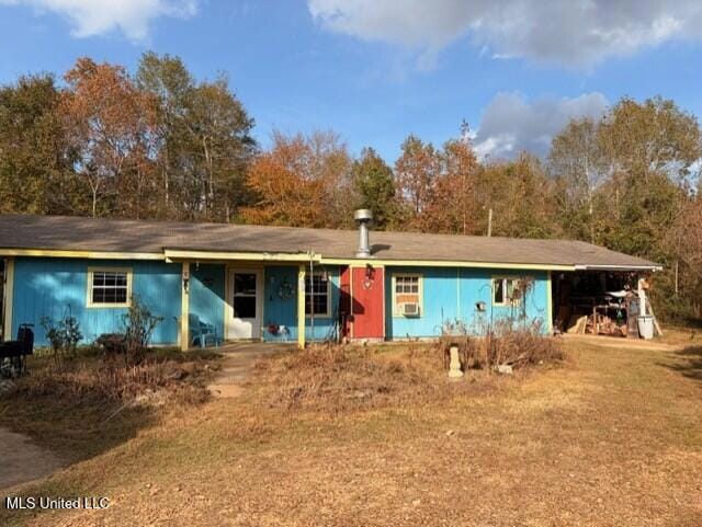 1733 Smith County Road 581, Raleigh, MS 39153 - photo 1