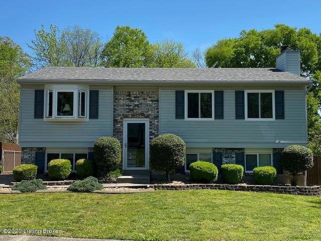 8811 Old Ironsides Dr, Louisville, KY 40228 - photo 1