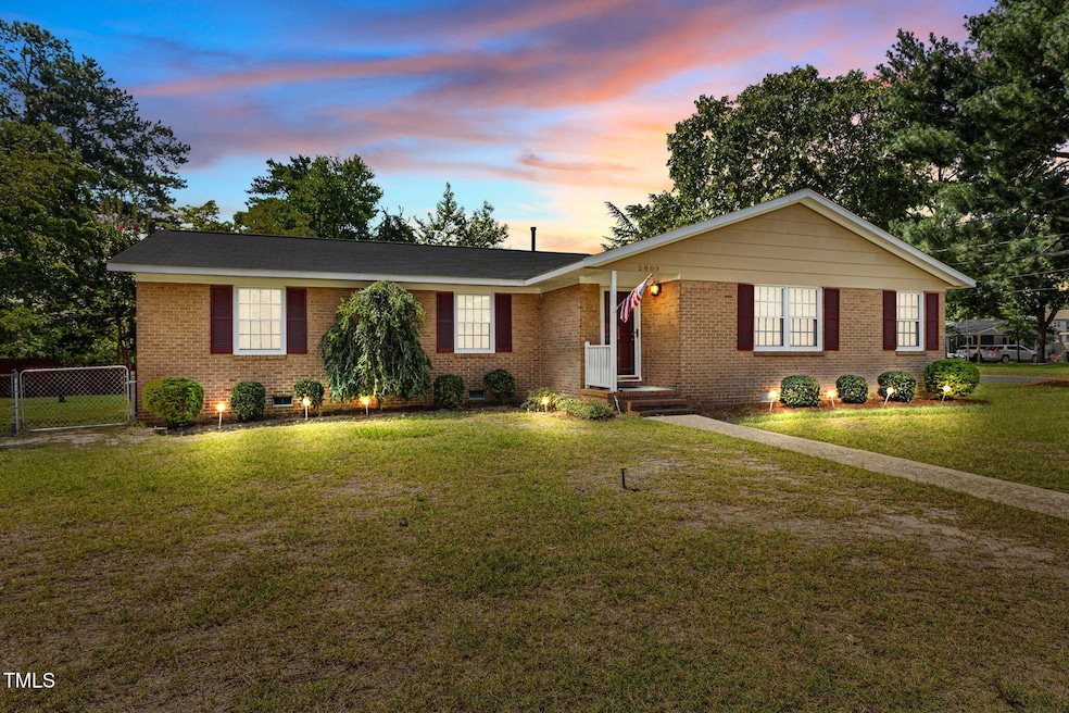Welcome to 2809 Skycrest Drive!