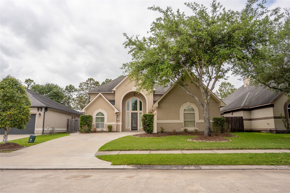 1568 Garden Lakes Dr, Friendswood, TX 77546 - photo 1