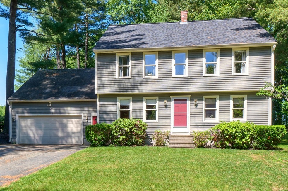 136 Dogwood Rd, Leominster, MA 01453 - photo 1