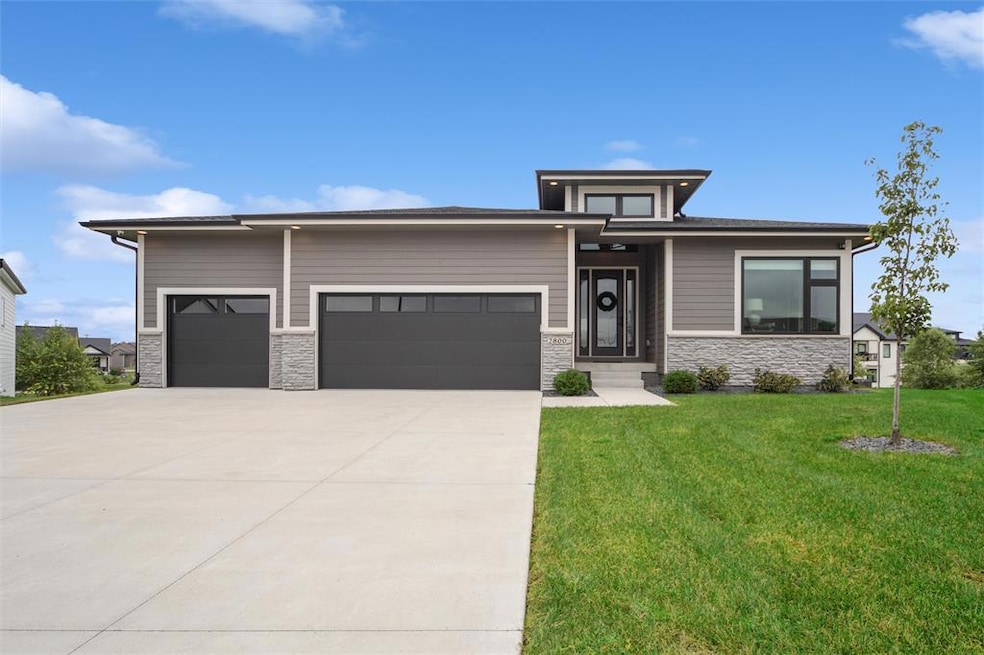 2800 NE Cherry Ct, Grimes, IA 50111 - photo 1