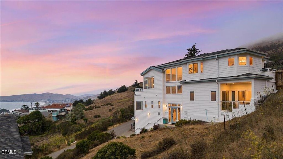 Sold $1,995,000 • Co-Listing Agent