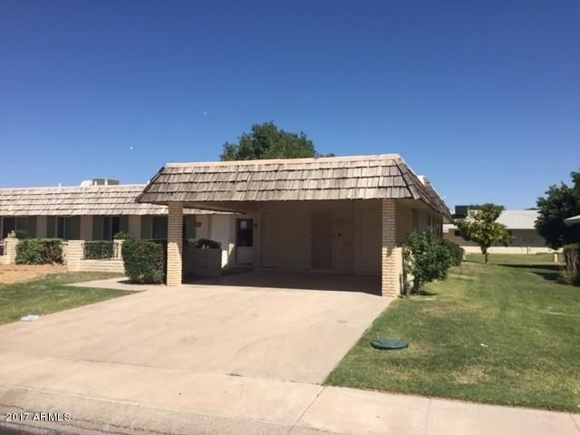 10427 W Kingswood - Front View