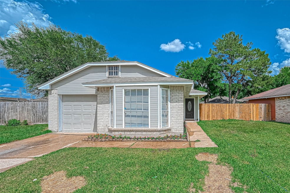 11016 Cottontop Ct, Houston, TX 77086 - photo 1