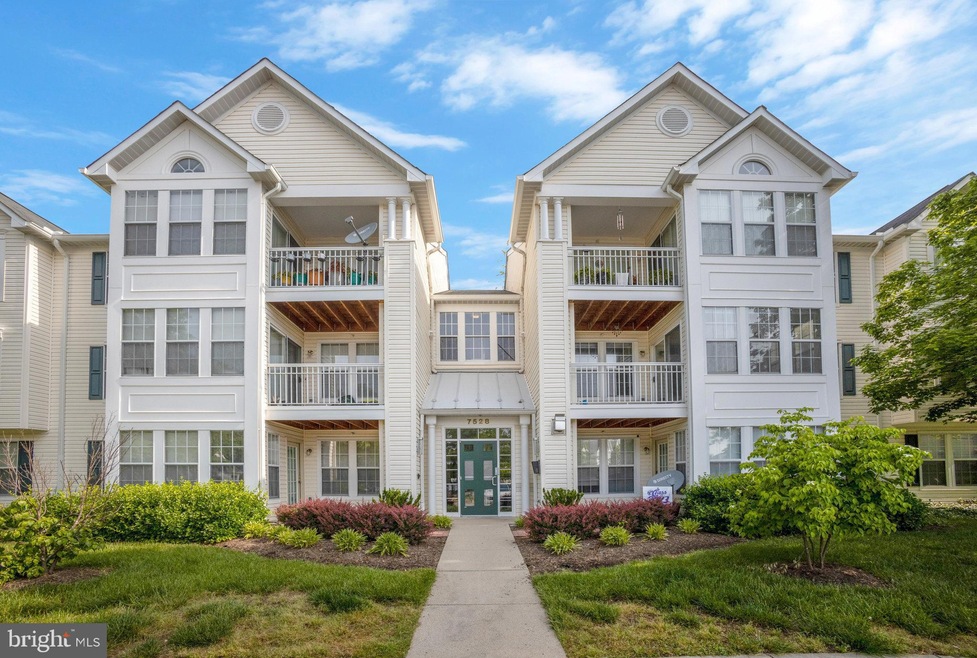 7528 Coxton Ct unit H, Alexandria, VA 22306 - photo 1