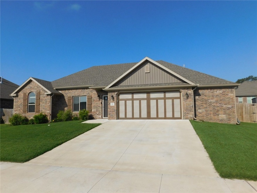 531 Captain Hopkins St, Prairie Grove, AR 72753 - photo 1