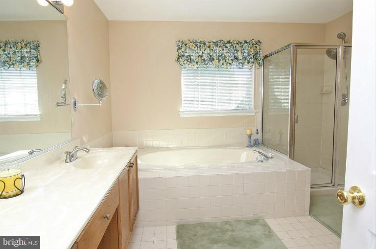 2045 Sherryl Ave, Sykesville, MD 21784 - photo 1