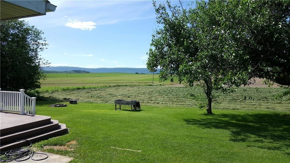 357 Zweizig Rd, Shoemakersville, PA 19555 - photo 1