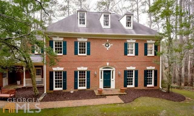 Bill Grant resale with beautiful views of lake fro