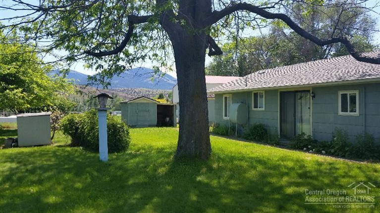 unlisted-address, Mount Vernon, OR 97865 - photo 1