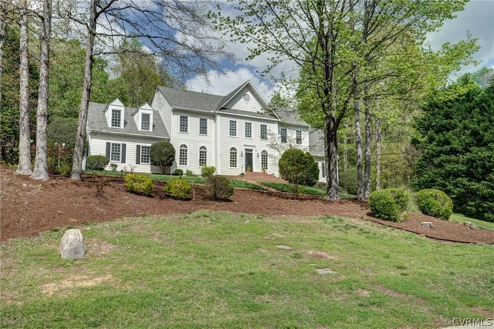 Stunning Transitional with very open floor plan on