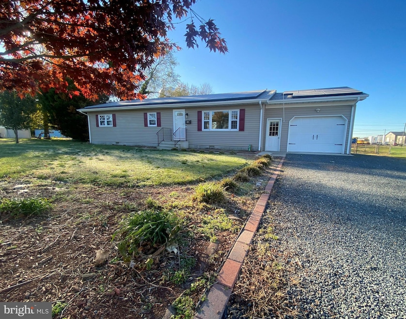 10162 Locust St, Laurel, DE 19956 - photo 1