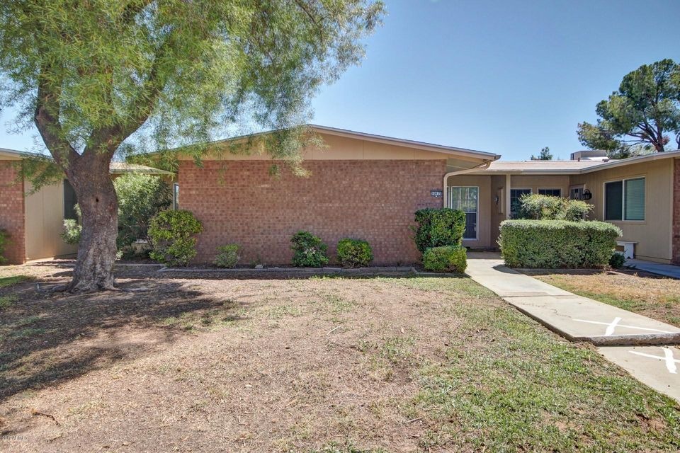 10035 W Ocotillo Dr, Sun City, AZ 85373 - photo 1