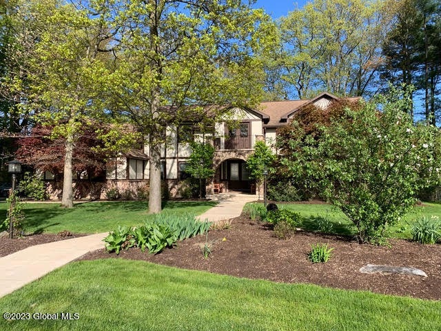 24 Norwood Way