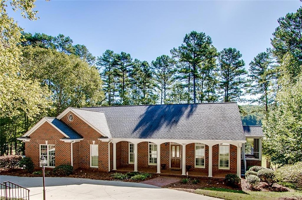 2582 Fox Ridge Rd, Asheboro, NC 27205 - photo 1