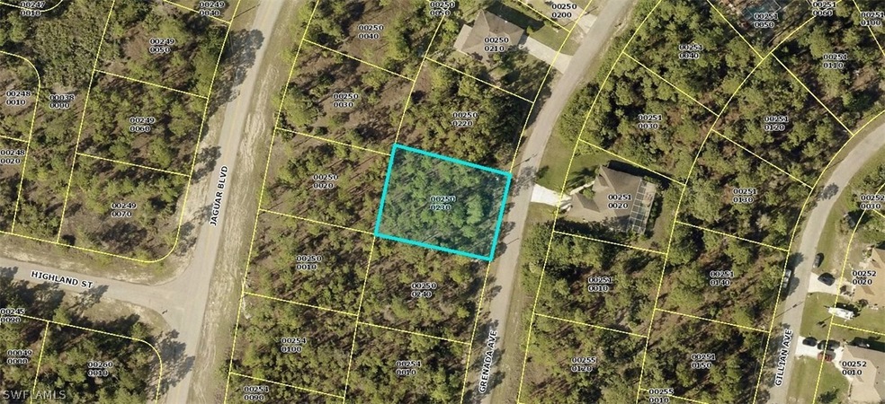 818 Grenada Ave, Lehigh Acres, FL 33974 - photo 1